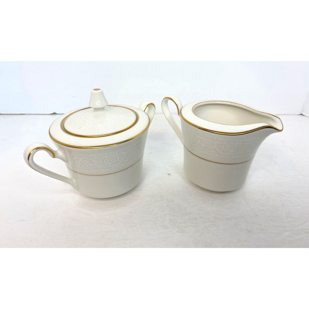 NORITAKE IVORY CHINA TULANE PATTERN CREAMER & SUGAR BOWL SET 7562 WHITE ON IVORY